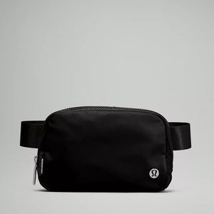 LULULEMON EVERYWHERE BELT BAG